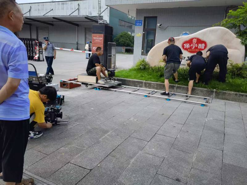 离石区广告片拍摄公司核心优势：全流程服务，让品牌广告片省心更出彩