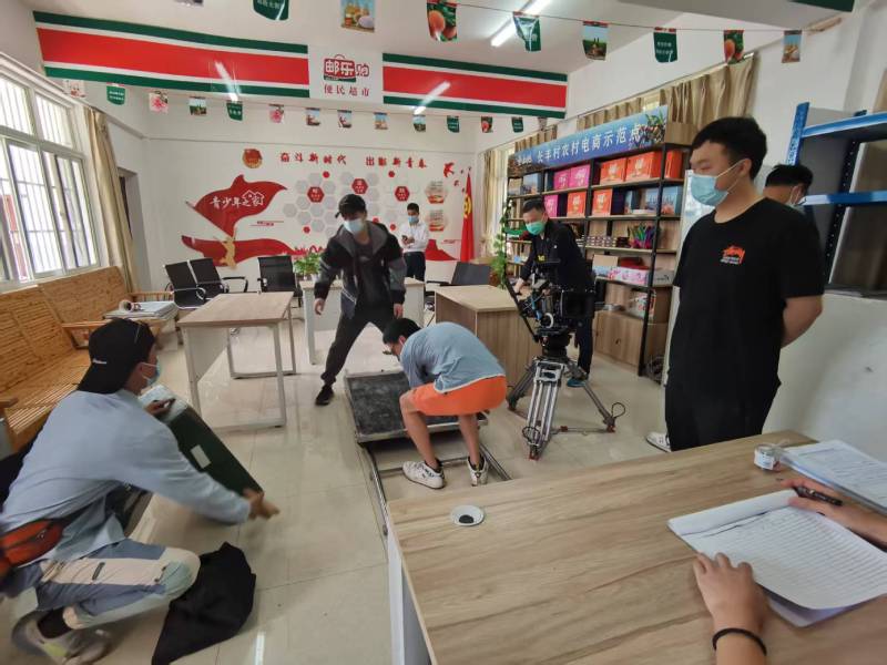 离石区广告片拍摄公司：极简主义践行者，少即是多的视觉哲学